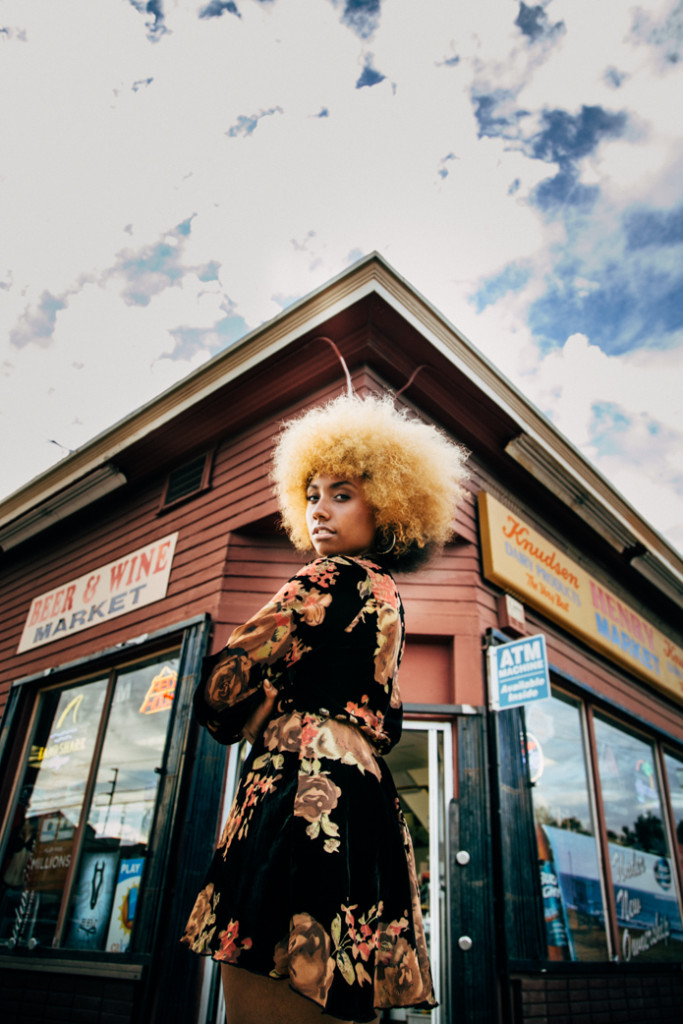 1970s, afro, afrocentric, curly hair, natural hair, model, dress, fall fashion, velvet dress, old school, black woman, strong black woman, blonde hair, 1970s inspired, gold dust boutique, liveclothesminded, clothes minded, model