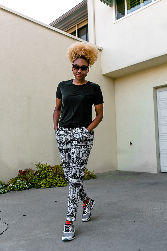 Lcm-Livecgothesminded-pattern printed pants-sneaker outfit