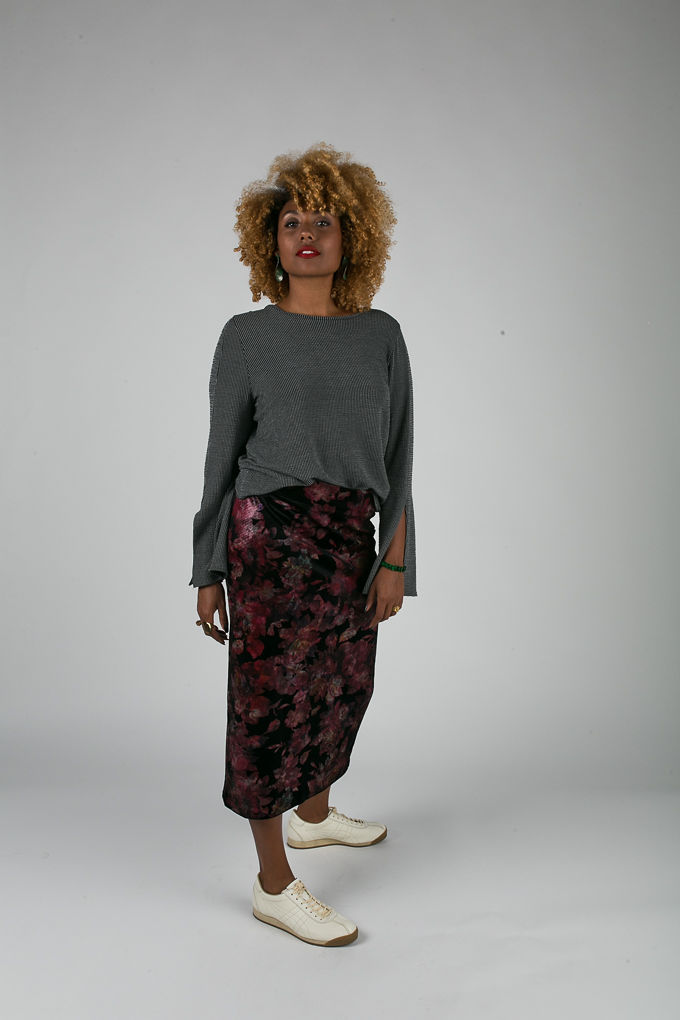 RSEE-LCM-Liveclothesminded-xmmtt-longbeach-6999-what to wear to work-midi skirt-bell sleeves-skirt with sneakers-fitfemme- work outfit ideas