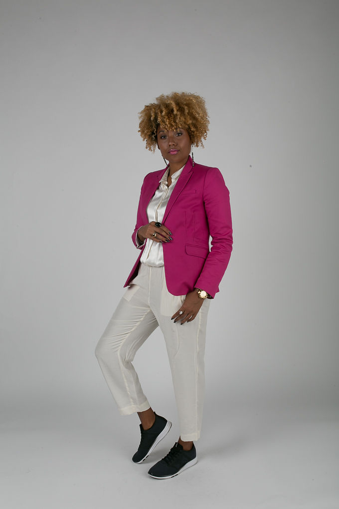 RSEE-LCM-Liveclothesminded-xmmtt-longbeach-7208-blazer-pink blazer-statement blazer-what to wear to work-outfit idea for work-natural hair-blonde curls-white pants