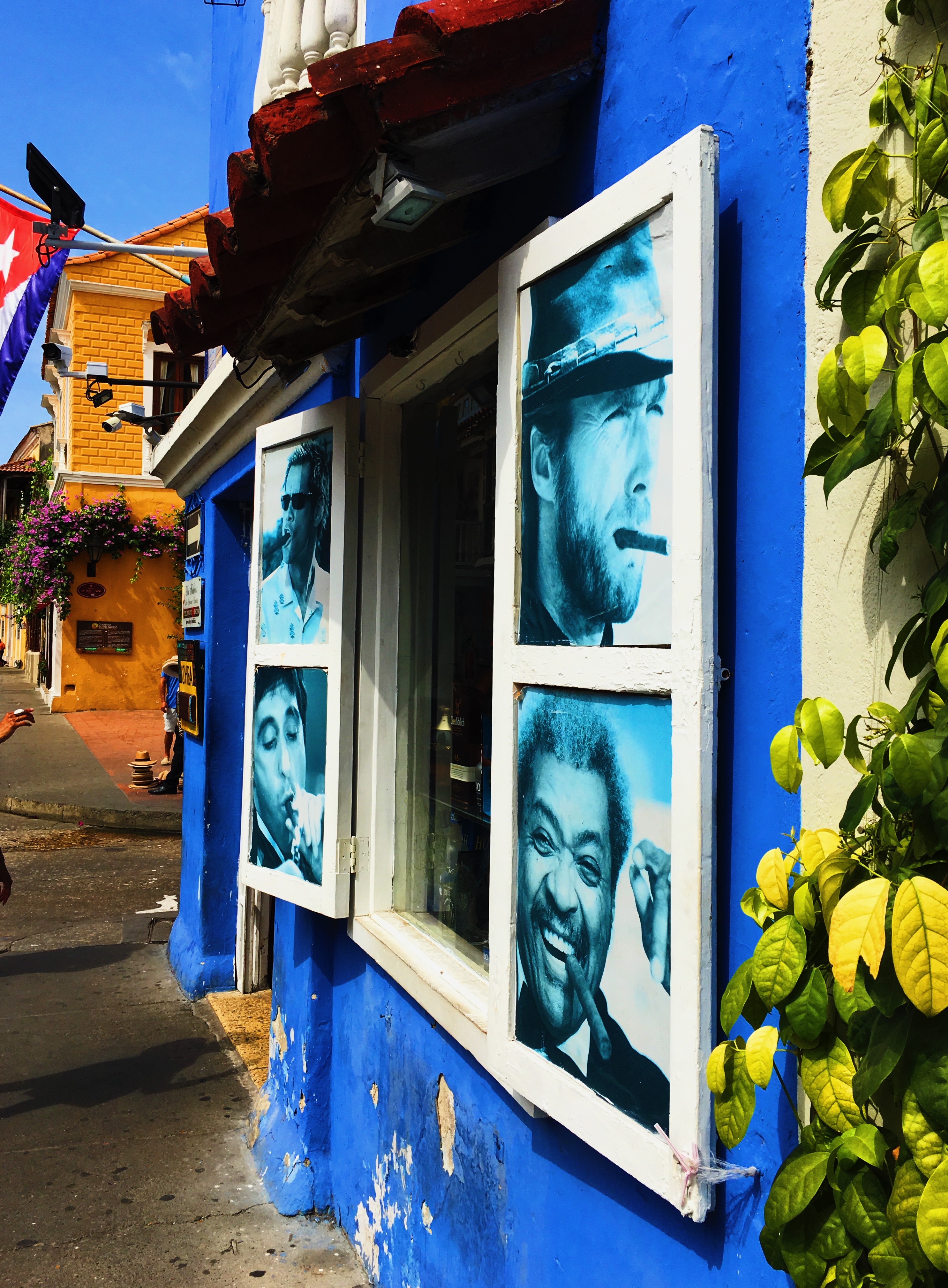 lcm-liveclothesminded-walled city-cartagena-colombia