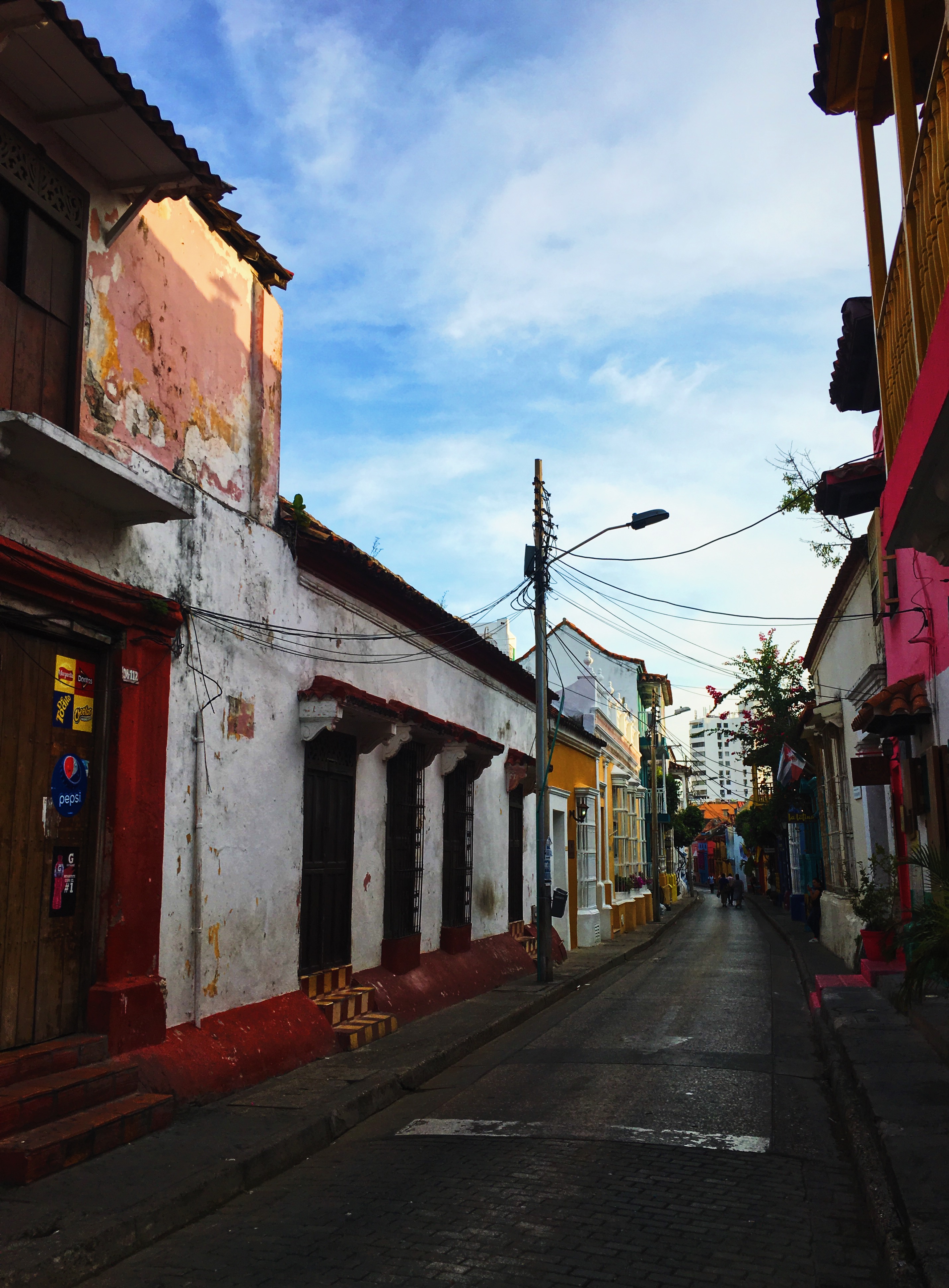 lcm-liveclothesminded-colombia-cartagena-walled city-old town