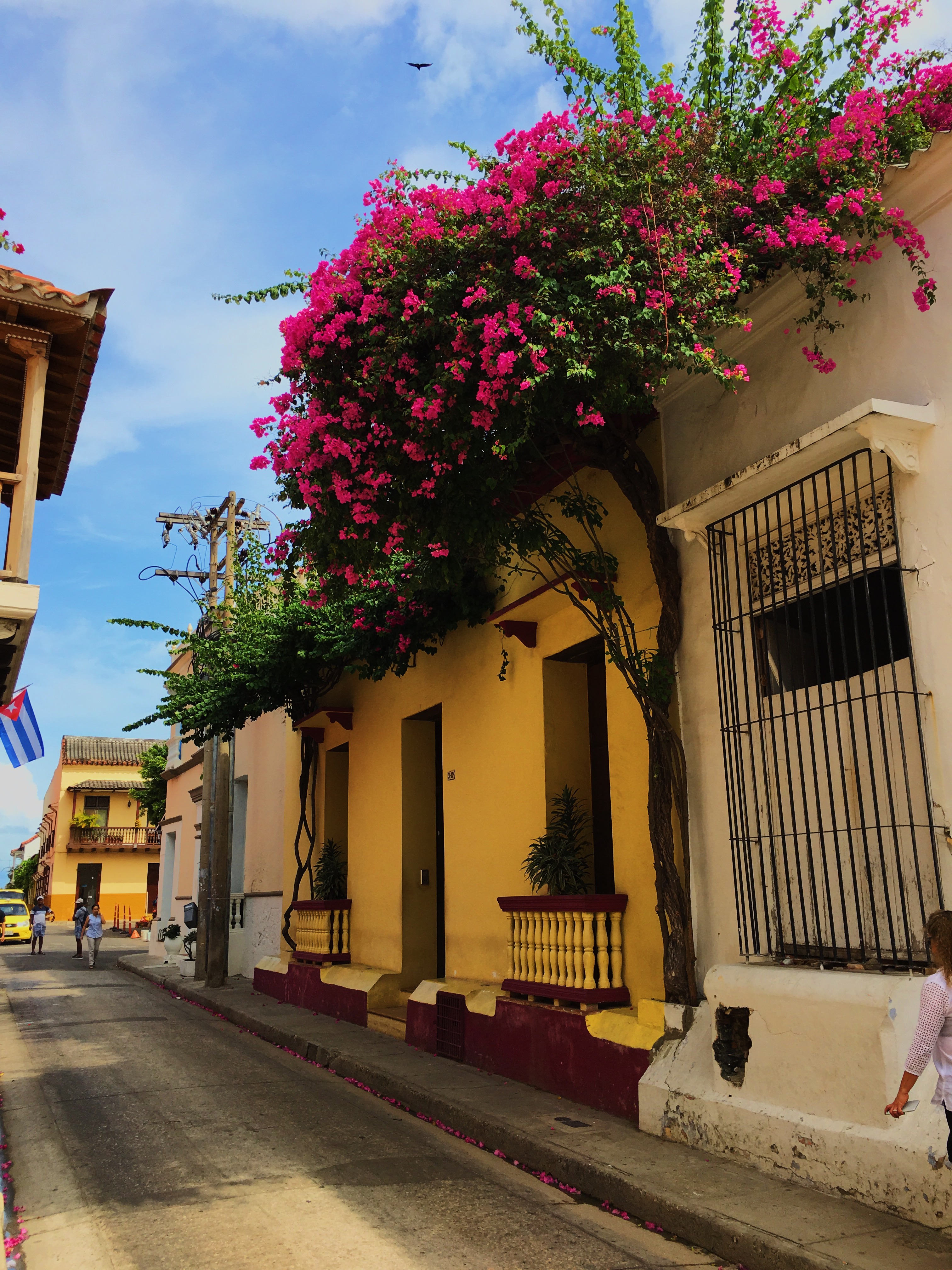 lcm-liveclothesminded-cartagena-colombia-walled city-old town