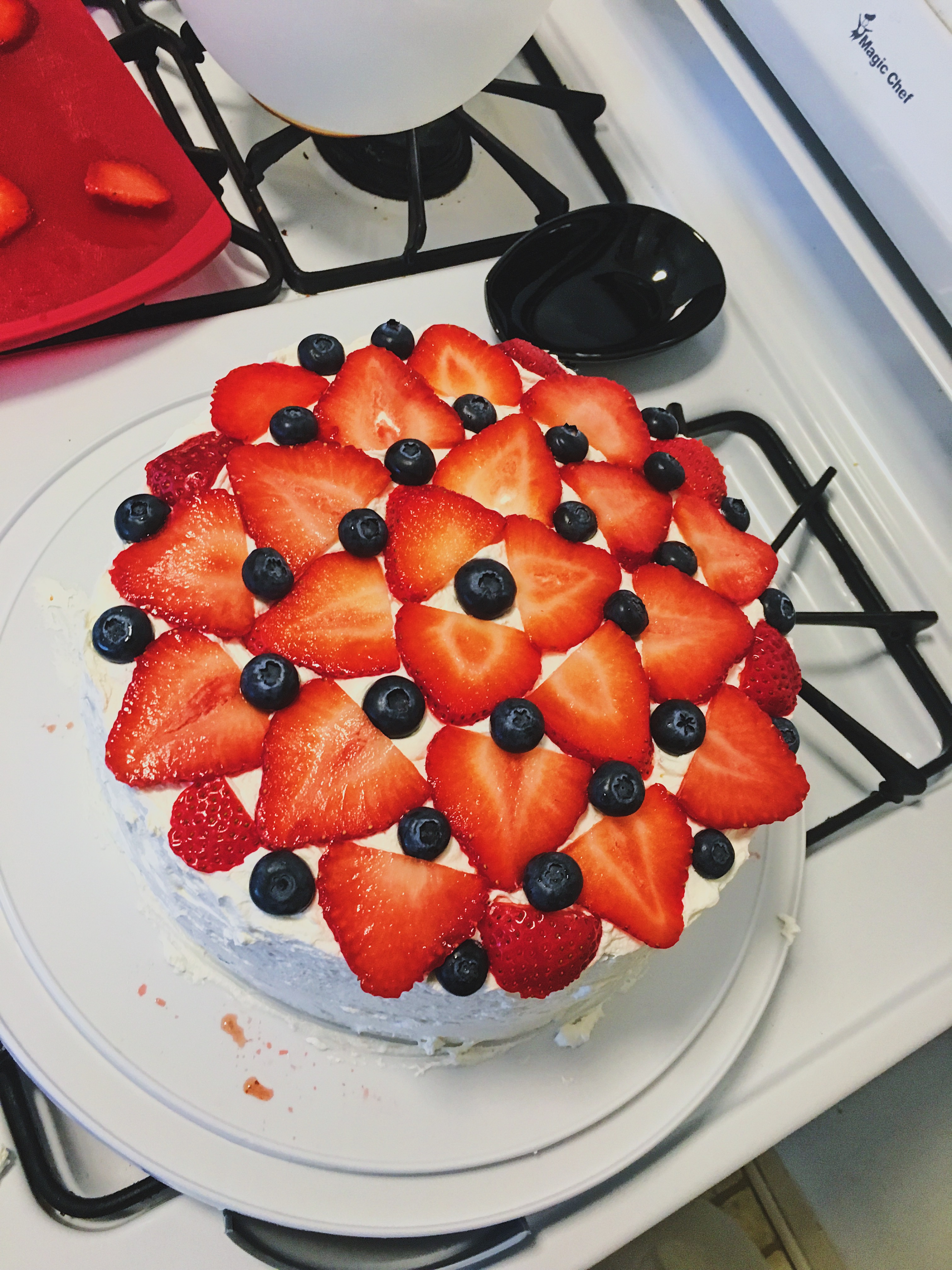 blueberry and strawberry cake design