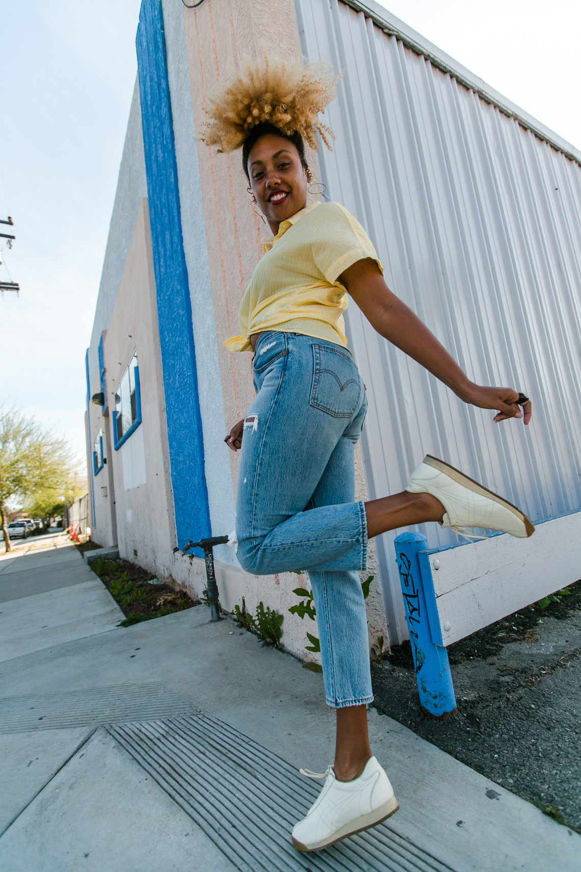 h&m-wear who you are-levis wedgie fit jeans-rsee-yellow blouse-summer outfit-look 1