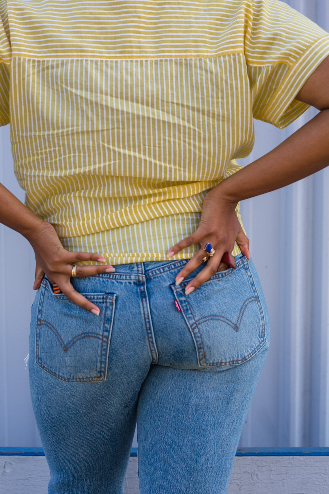 levis wedgie fit jeans-rsee-summer outfit idea-wear who you are-butt