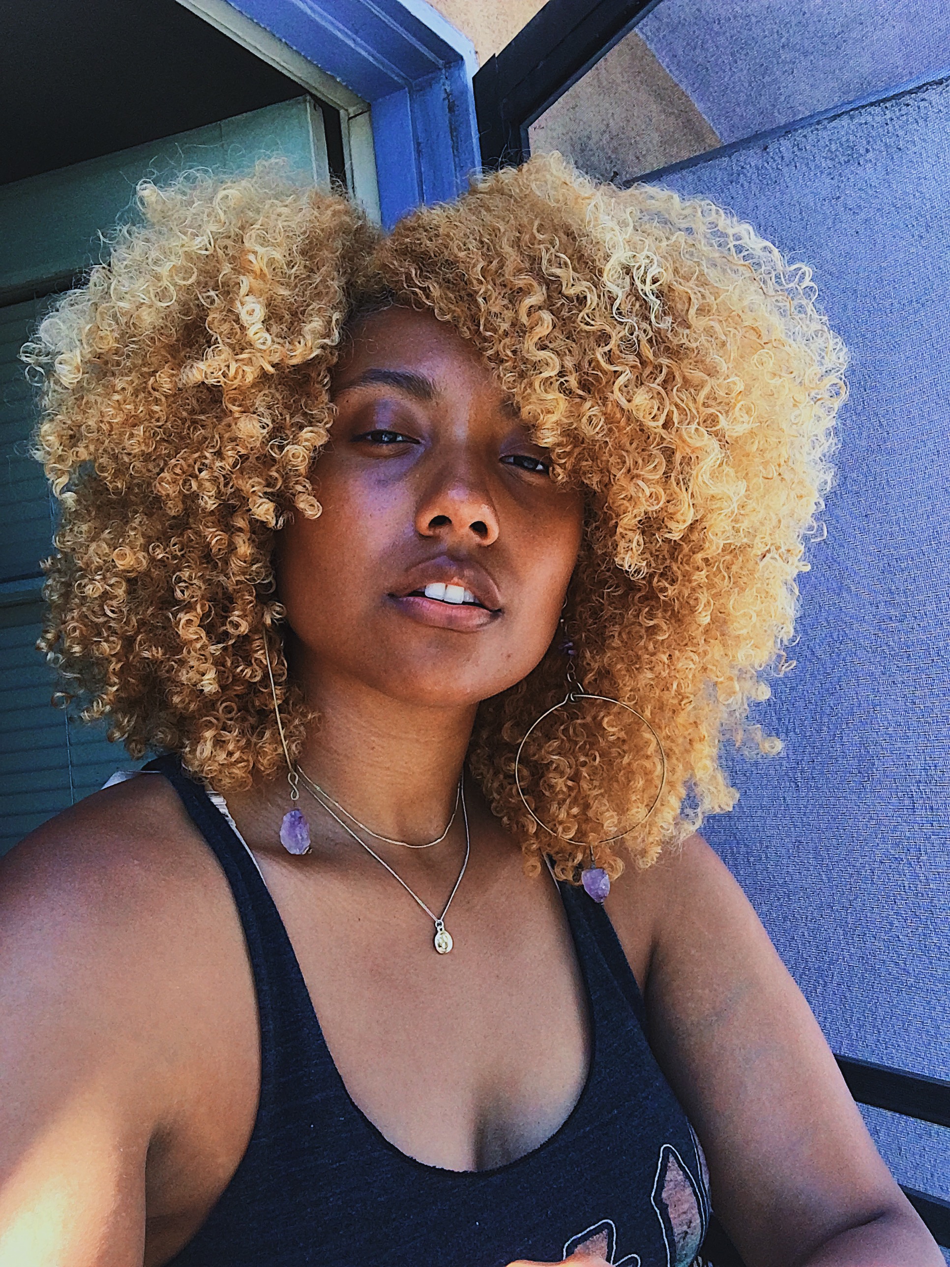 formulate shampoo-blonde curls-curly hair-natural hair-melissa goodwin-liveclothesminded-afro