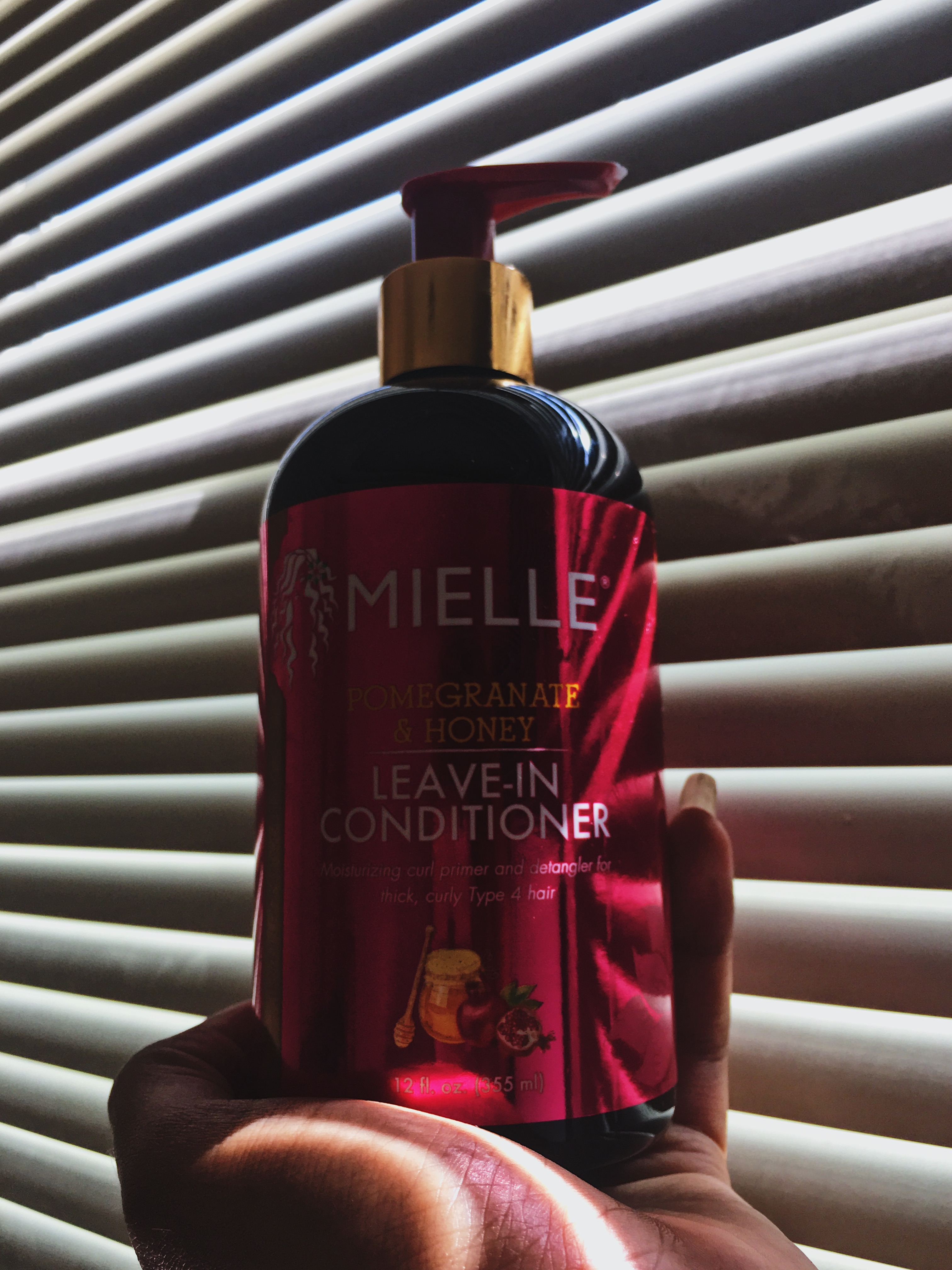 mielle pomegranate and honey leave in conditioner