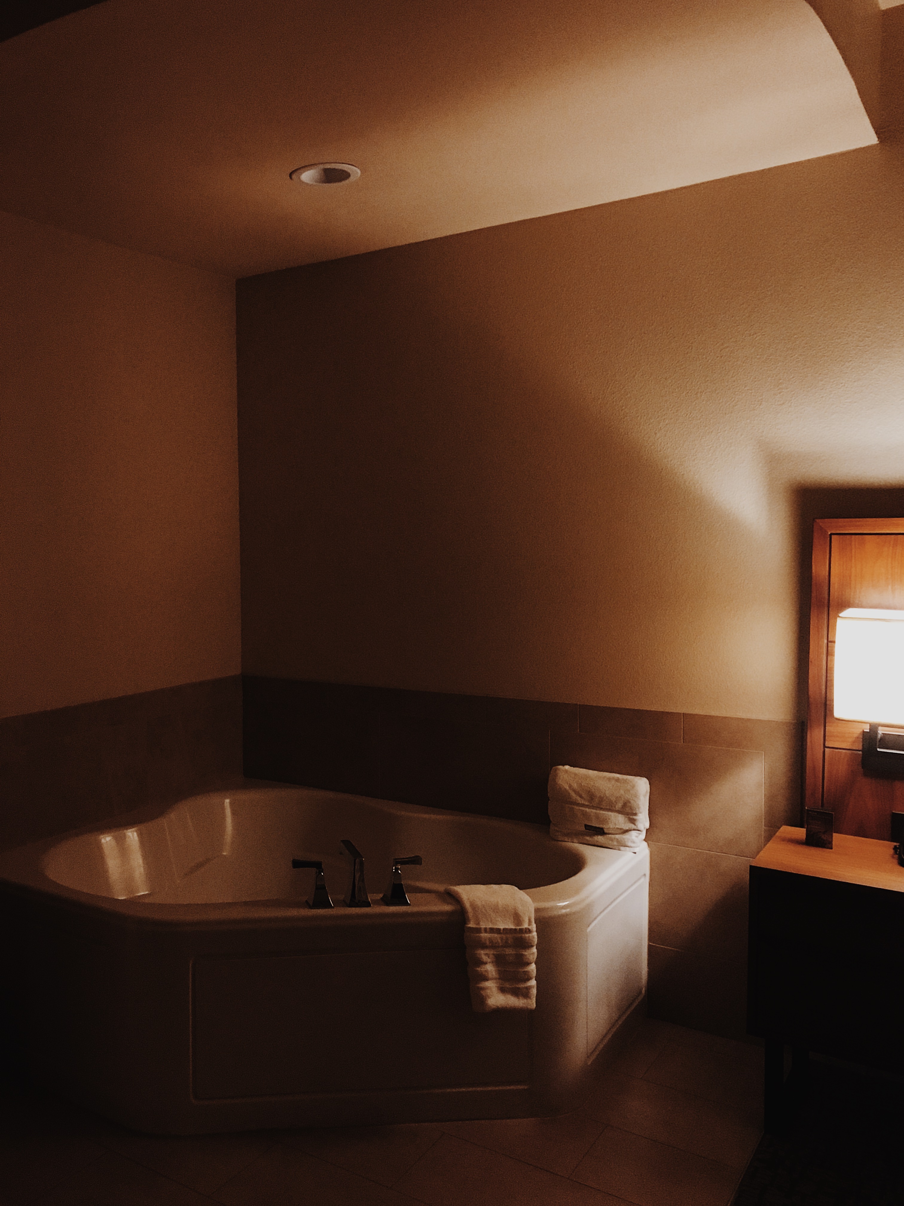 bath tub-the westin-palm springs