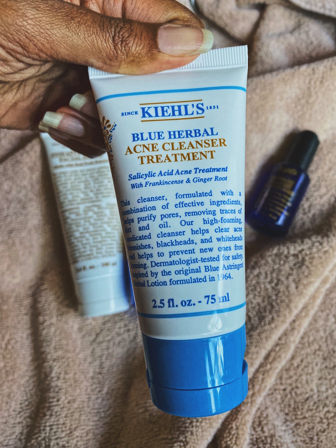 blue herbal acne cleanser treatment-kiehls