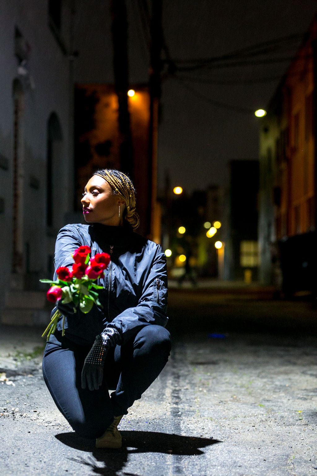 roses-night photography-lcm-rsee-wear who you are-xmmtt