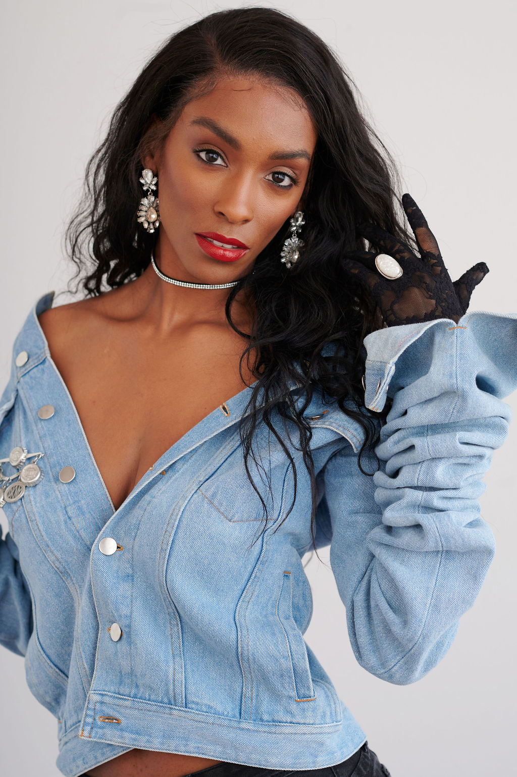 Annjulia Smalls In Y/Project-styled by melissa-lcm-sheldon botler photography-denim jacket-elongated sleeves-high fashion