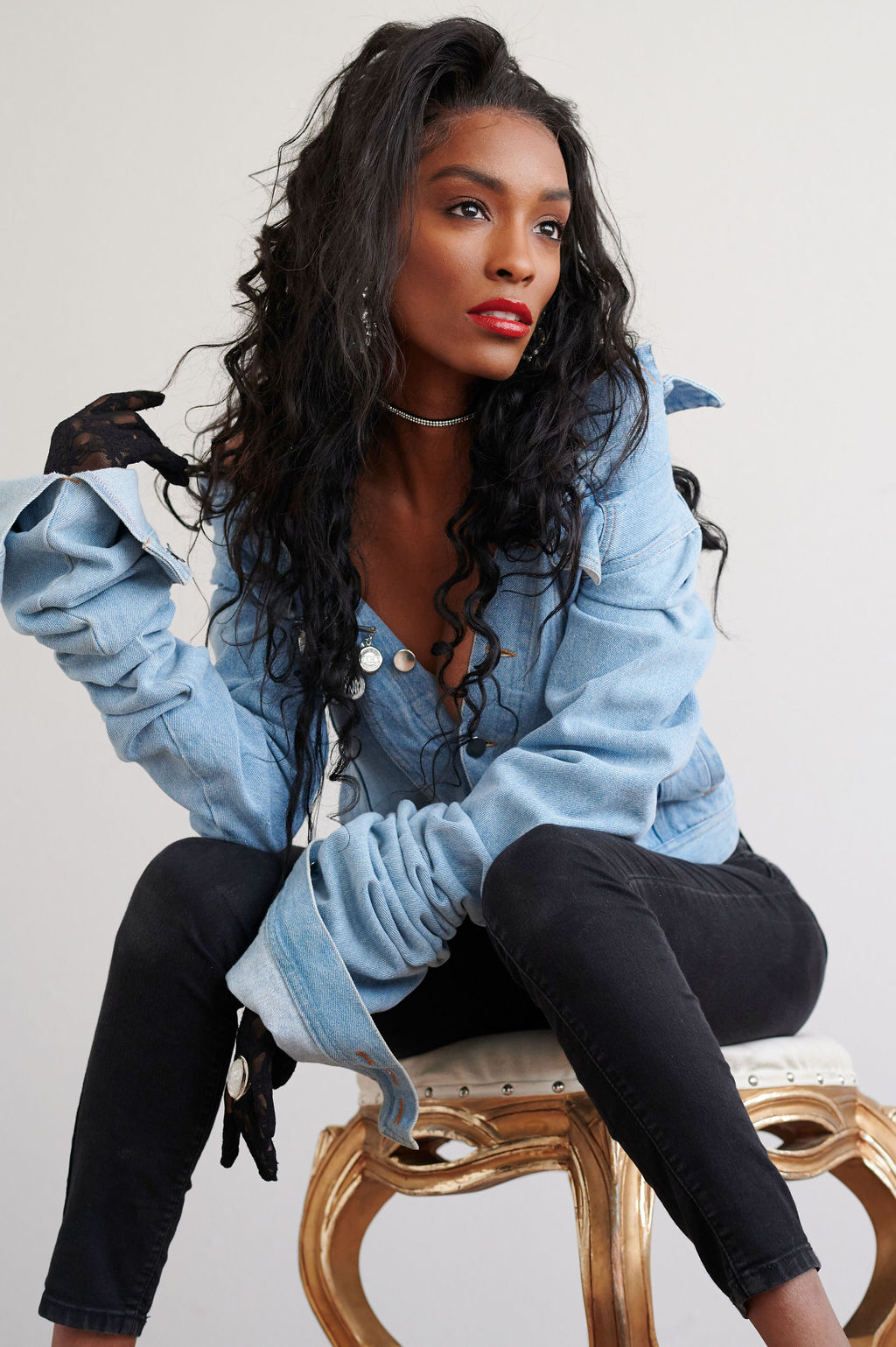Annju'lia Smalls In Y/Project-styled by melissa-lcm-sheldon botler photography-denim jacket-elongated sleeves-high fashion