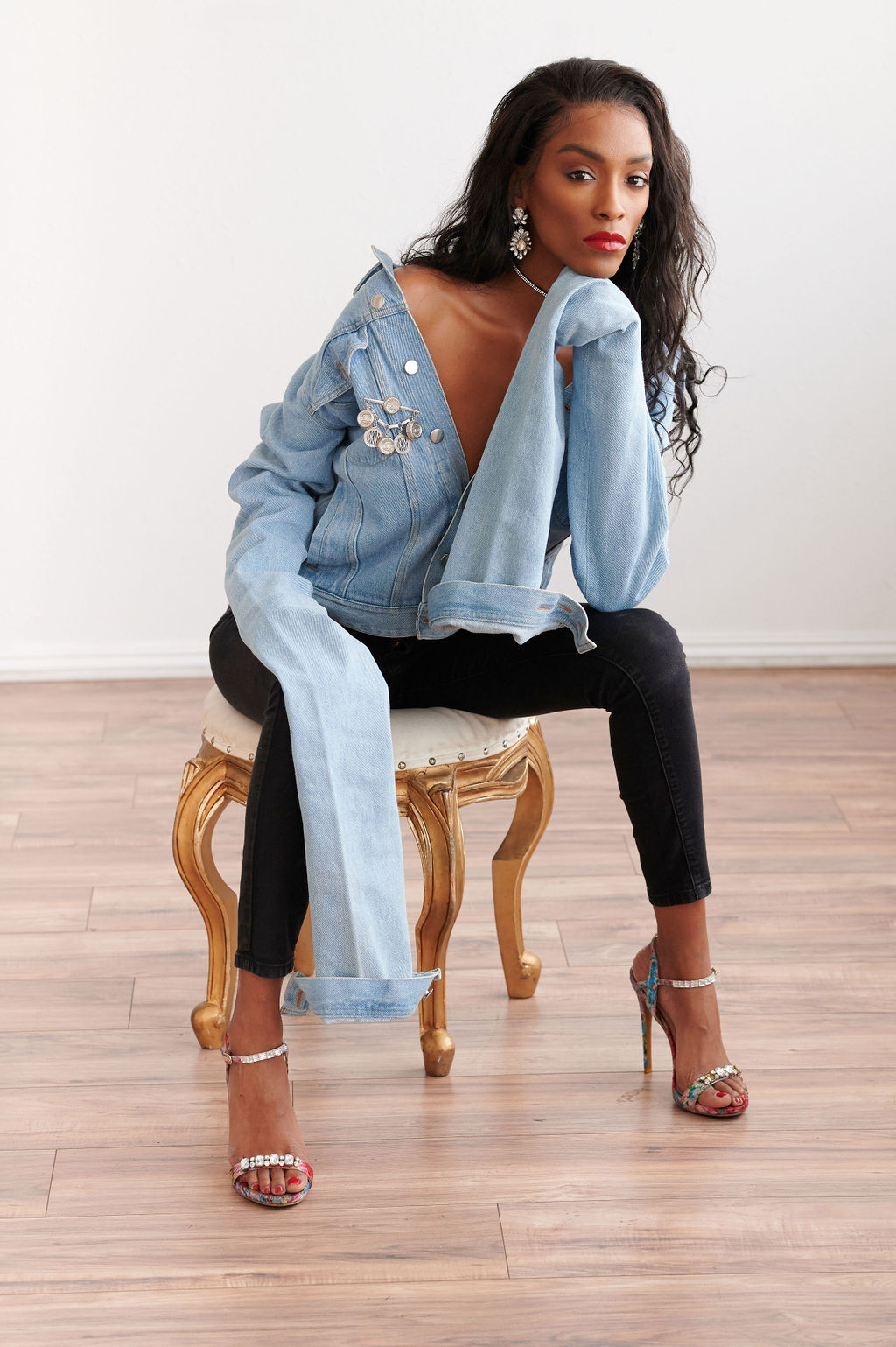 annjulia smalls-y project-sheldon botler photography-styled by melissa-brown skin model-denim-elongated sleeves-fashion
