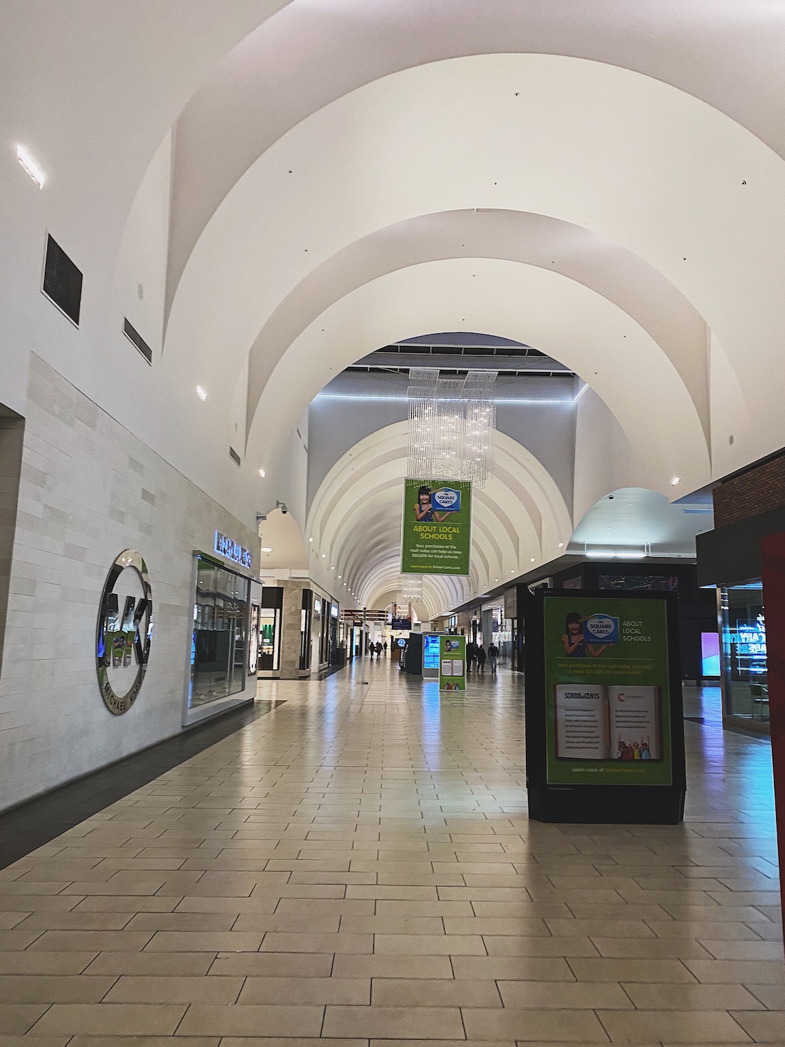 cerritos mall-march 16th 2020-covid 19-social distancing