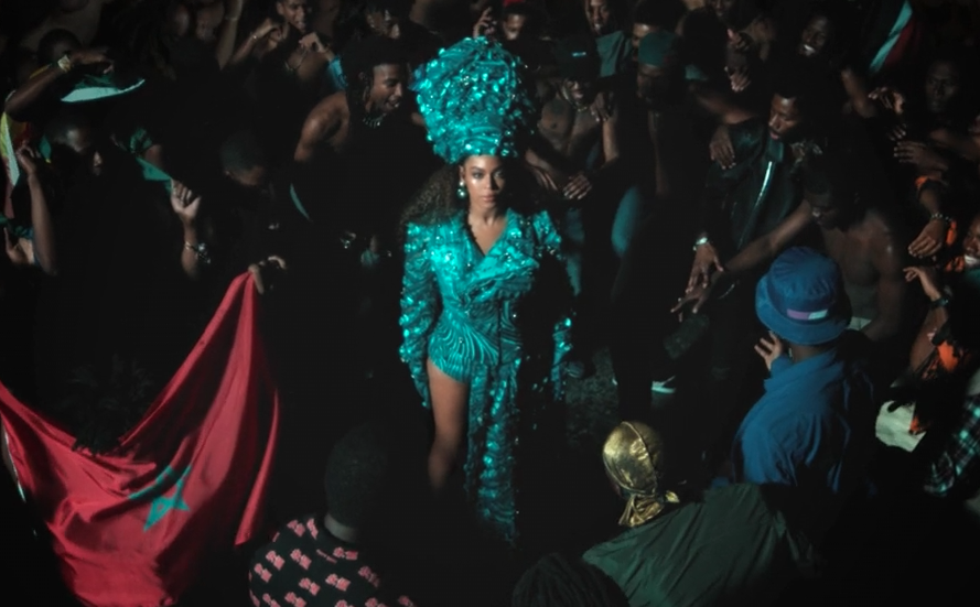 black-is-king-already-beyonce-green-nigerian-gele-headpiece-traditional-outfit-4
