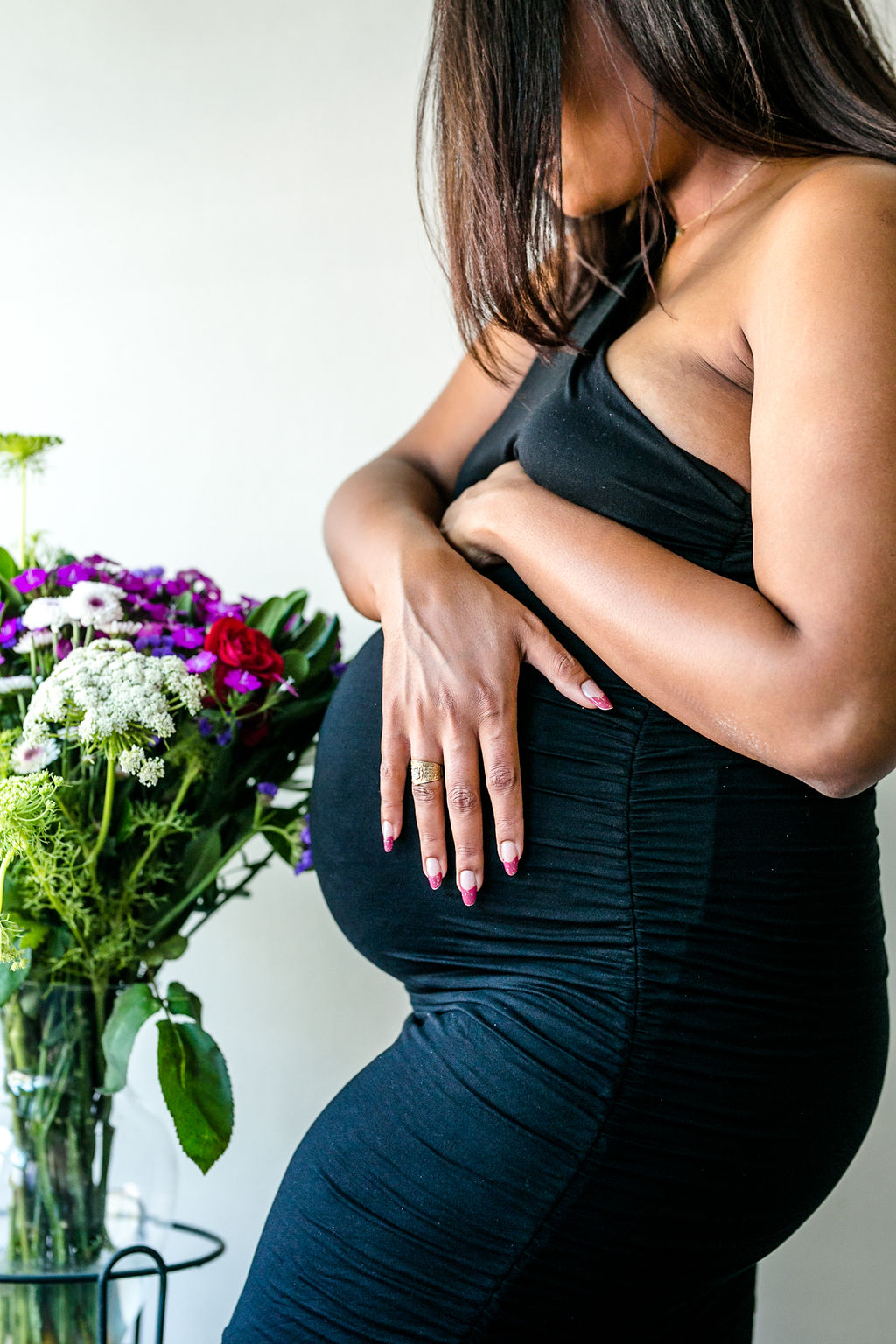 33 weeks baby bump  Maternity Photography - Orange Studios