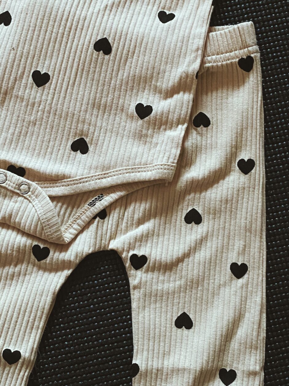 valentines day outfit-baby-amazon-hearts-onesie
